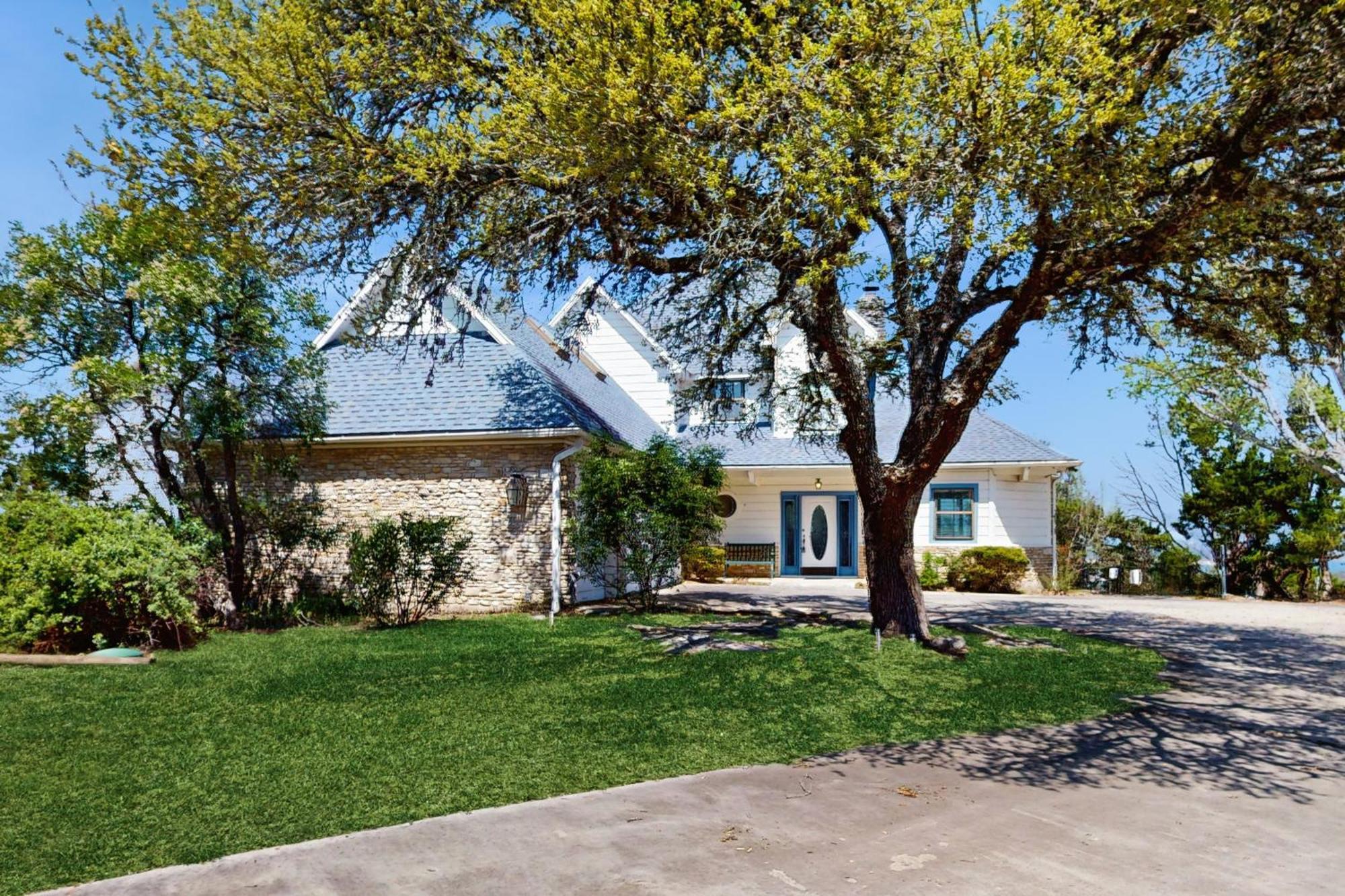 Maverick Mountaintop Retreat Canyon Lake Bagian luar foto